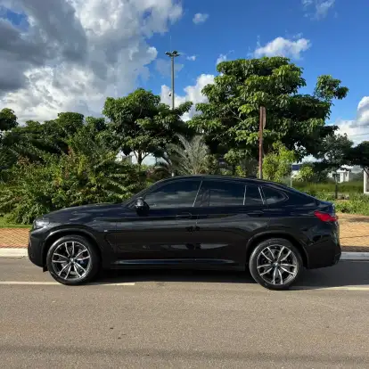 BMW-X4-2023