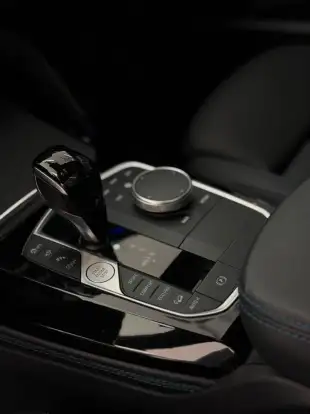 BMW-X4-2023