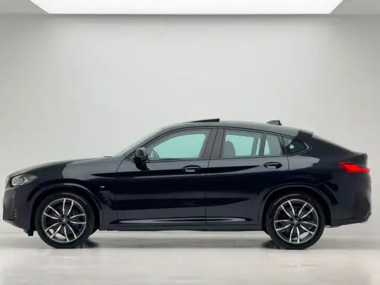 BMW-X4-2023