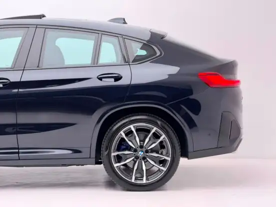BMW-X4-2023