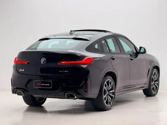 BMW-X4-2023