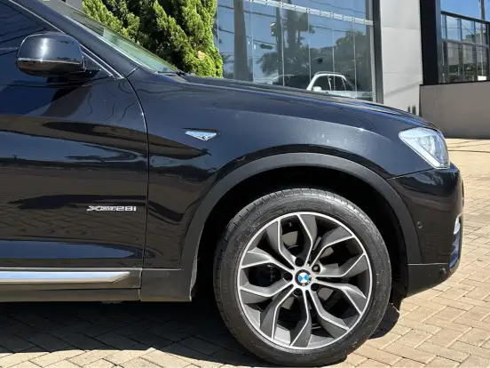 BMW-X4-2.0 28I X LINE 4X4 16V TURBO GASOLINA 4P AUTOMÁTICO BMW-X4-2016