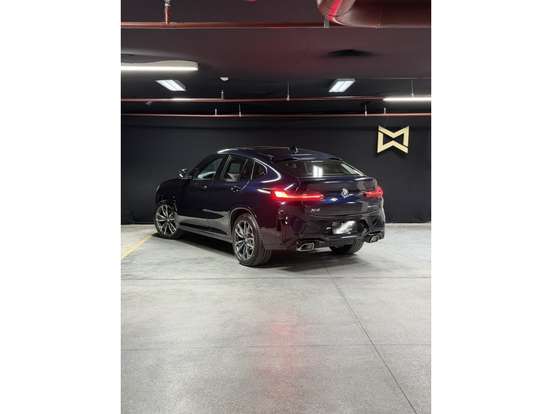 BMW-X4-2023