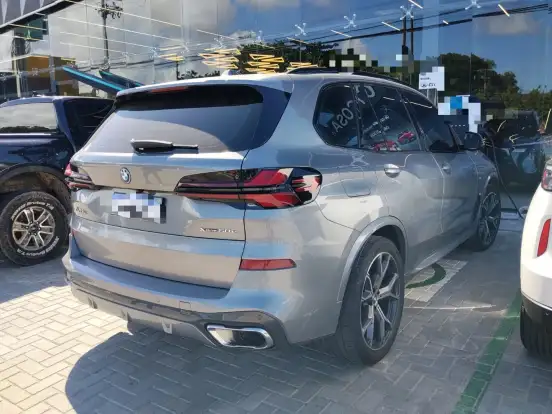 BMW-X5-2025