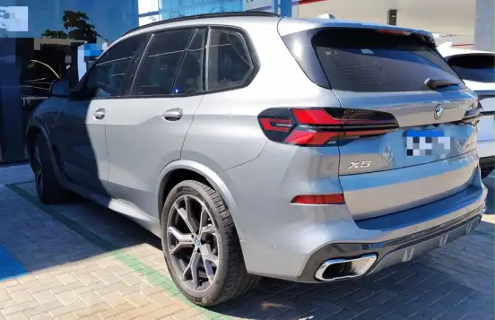BMW-X5-2025