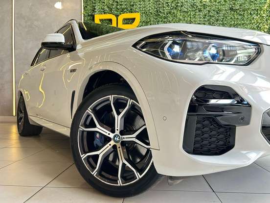 BMW-X5-2022