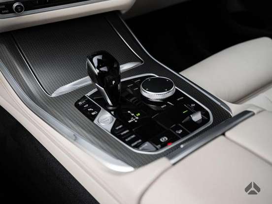 BMW-X5-2022
