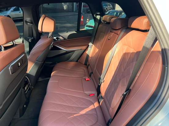 BMW-X5-2025
