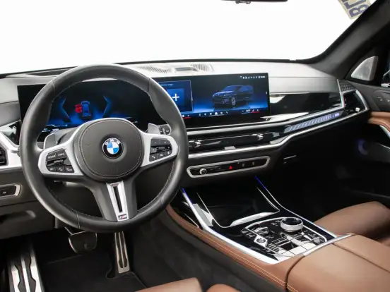BMW-X7-4.4 V8 GASOLINA M60i STEPTRONIC BMW-X7-2024