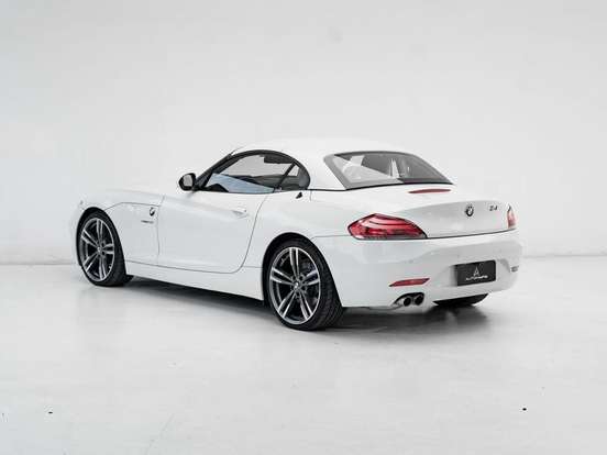BMW-Z4-2.0 16V TURBO GASOLINA SDRIVE20I AUTOMÁTICO BMW-Z4-2011