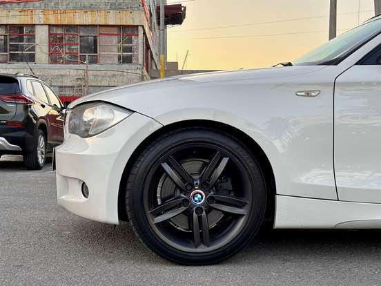 BMW-130i-3.0 SPORT HATCH 24V GASOLINA 4P AUTOMÁTICO BMW-130i-2011