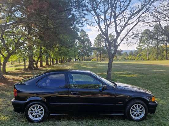 BMW-318i-1.8 COMPACT 16V GASOLINA 2P AUTOMÁTICO BMW-318i-1994