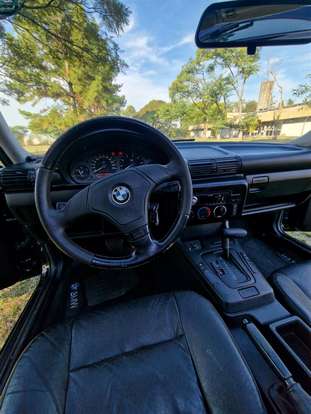 BMW-318i-1994