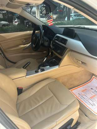 BMW-320i-2015