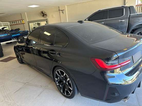 BMW-320i-2025