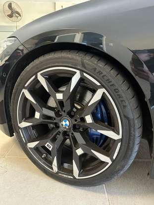 BMW-320i-2025