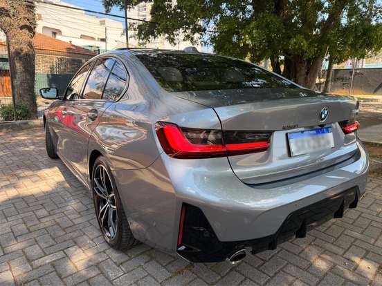 BMW-320i-2.0 16V TURBO FLEX M SPORT AUTOMÁTICO BMW-320i-2024