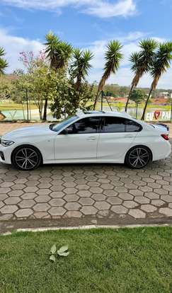 BMW-320i-2020