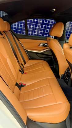 BMW-320i-2020