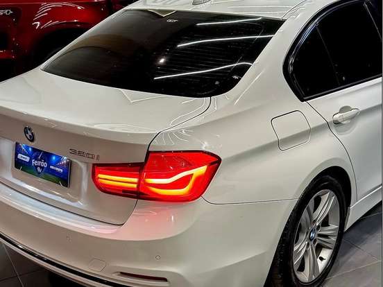 BMW-320i-2.0 SPORT 16V TURBO ACTIVE FLEX 4P AUTOMÁTICO BMW-320i-2017