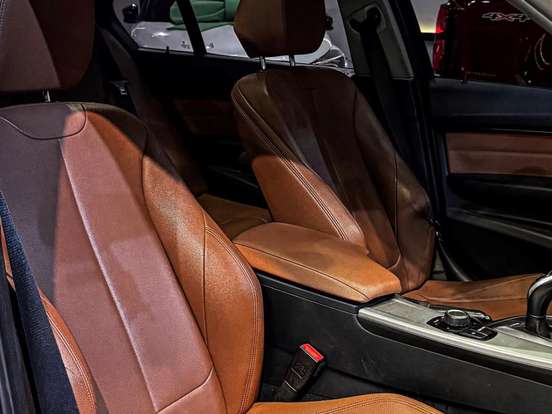 BMW-320i-2.0 SPORT 16V TURBO ACTIVE FLEX 4P AUTOMÁTICO BMW-320i-2017