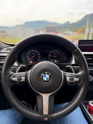 BMW-328i-2017
