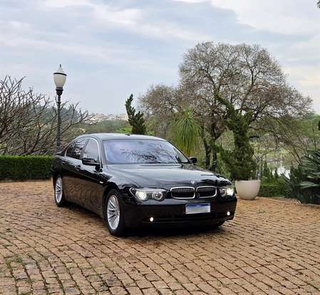 BMW-745i-2002