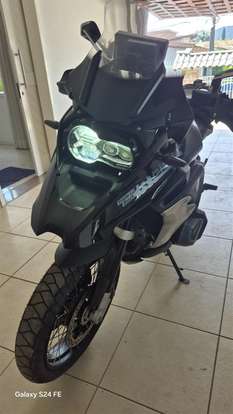 BMW-R 1250 GS PREMIUM TRIPLE BLACK BMW-R 1250 GS PREMIUM TRIPLE BLACK-2021