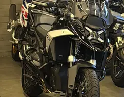 BMW R 1300 GS TRIPLE BLACK BMW R 1300 GS TRIPLE BLACK