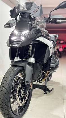 BMW-R 1300 GS TRIPLE BLACK BMW-R 1300 GS TRIPLE BLACK-2024
