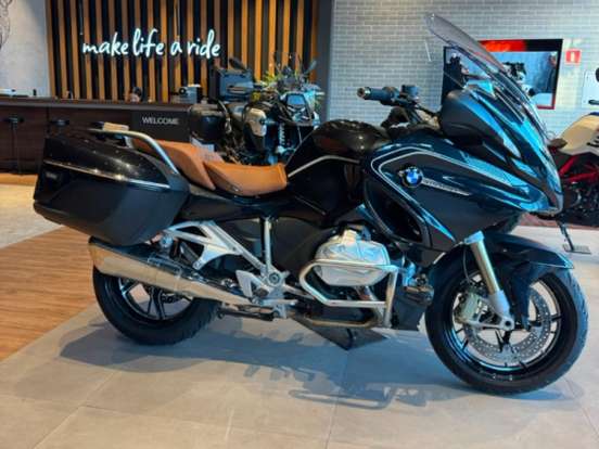 BMW-R 1250 RT TRIPLE BLACK BMW-R 1250 RT TRIPLE BLACK-2023