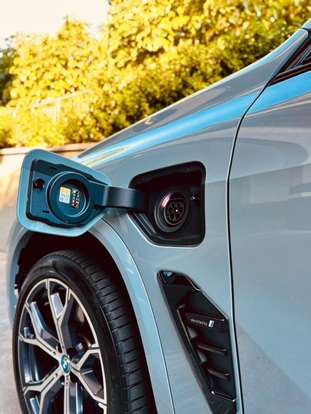 BMW-X5-2023