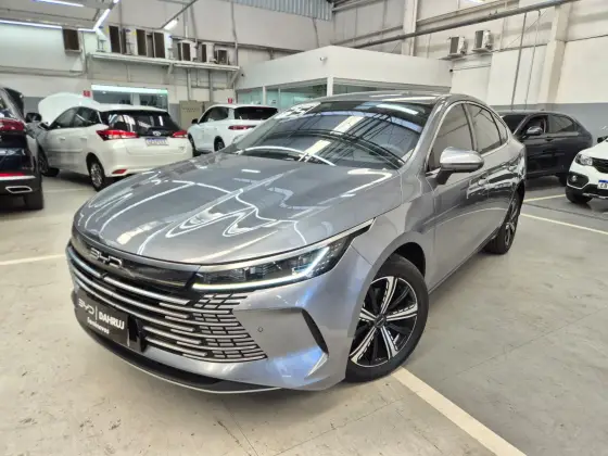 BYD KING 1.5 DM-I PHEV GS AUTOMÁTICO BYD KING 1.5 DM-I PHEV GS AUTOMÁTICO
