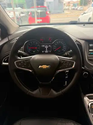 CHEVROLET-CRUZE-2017