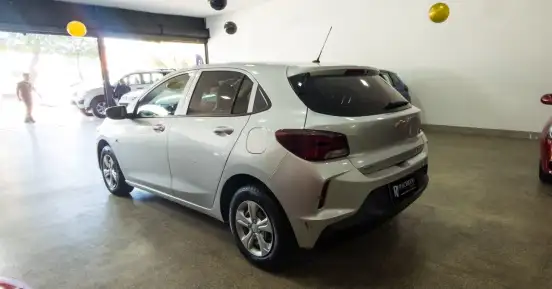 CHEVROLET-ONIX-2022