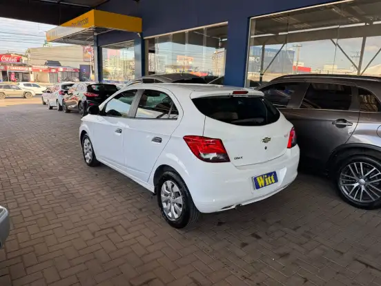 CHEVROLET-ONIX-1.0 MPFI JOY 8V FLEX 4P MANUAL CHEVROLET-ONIX-2019