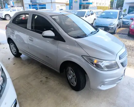 CHEVROLET-ONIX-2016