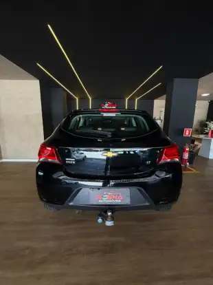 CHEVROLET-ONIX-2019