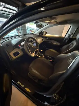 CHEVROLET-ONIX-2019