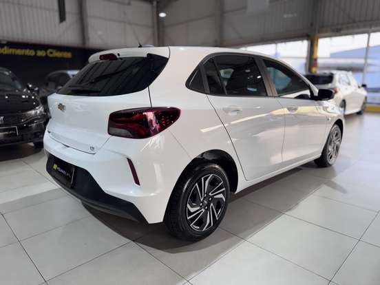CHEVROLET-ONIX-2024