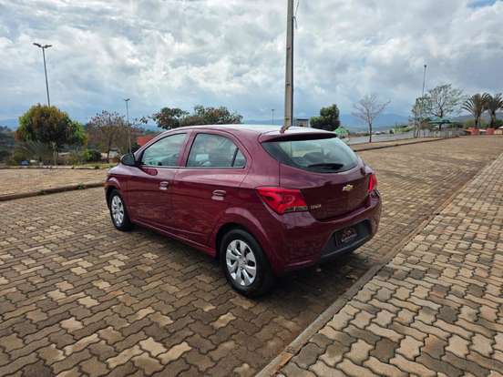 CHEVROLET-ONIX-2018