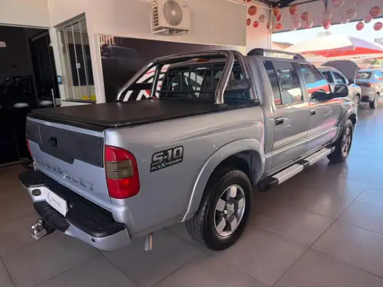 CHEVROLET-S10-2.4 MPFI EXECUTIVE 4X2 CD 8V FLEX 4P MANUAL CHEVROLET-S10-2009