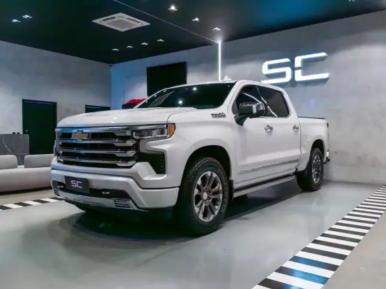 CHEVROLET SILVERADO 5.3 V8 GASOLINA 1500 HIGH COUNTRY 4X4 AUTOMÁTICO