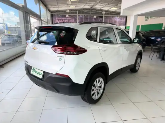 CHEVROLET-TRACKER-2022