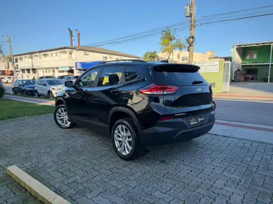 CHEVROLET-TRACKER-2021