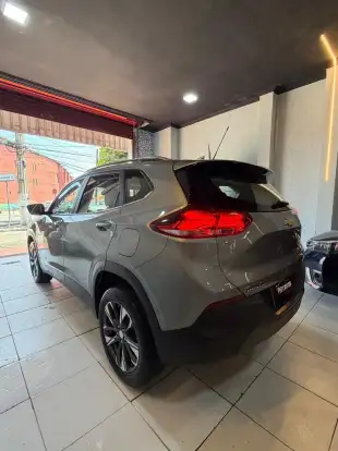 CHEVROLET-TRACKER-2025