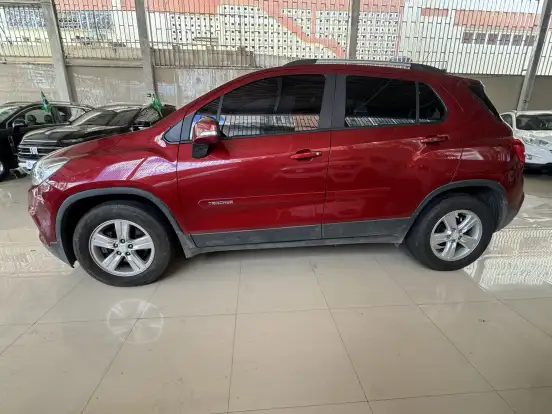 CHEVROLET-TRACKER-2019