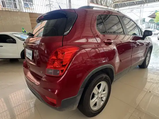 CHEVROLET-TRACKER-2019