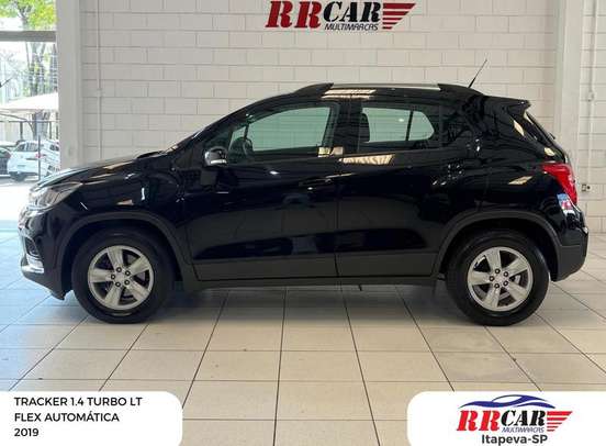 CHEVROLET-TRACKER-2019