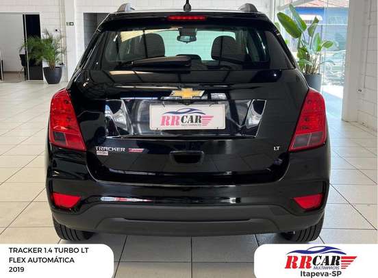 CHEVROLET-TRACKER-2019